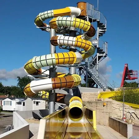 Camping Bonnes Sur Le La Prairie *