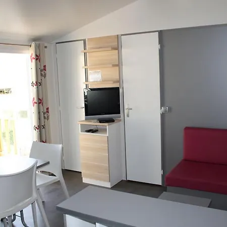 Camping Bonnes Sur Le La Prairie